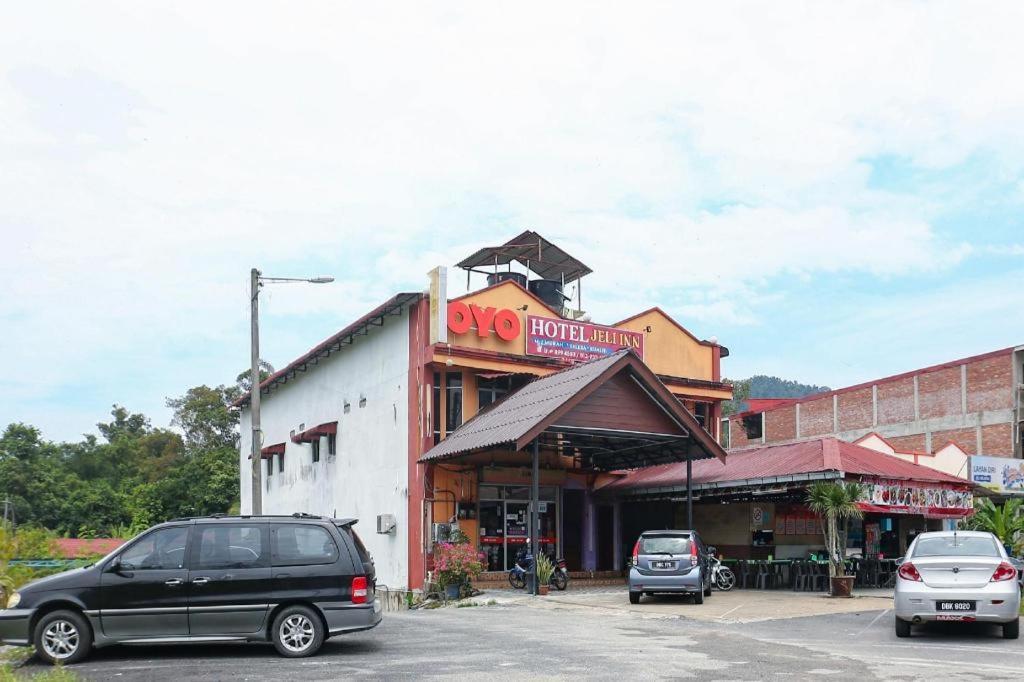 Oyo 89892 Hotel Jeli Inn Exteriér fotografie